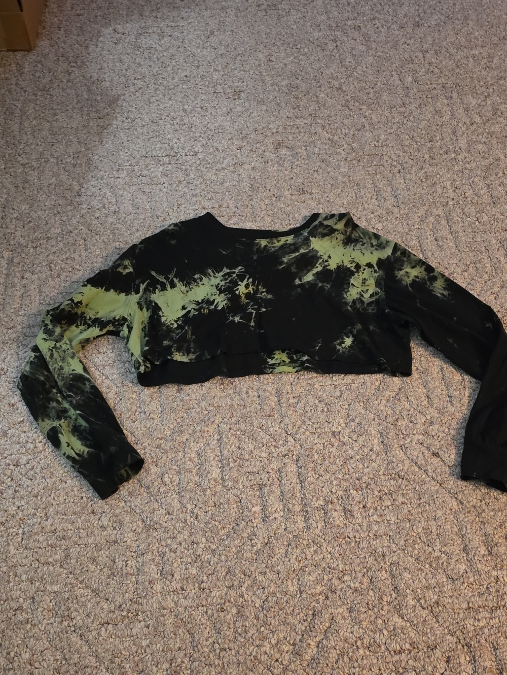 Adika Tie-Dye Black and Lime Green Cropped Long-Sleeve Top